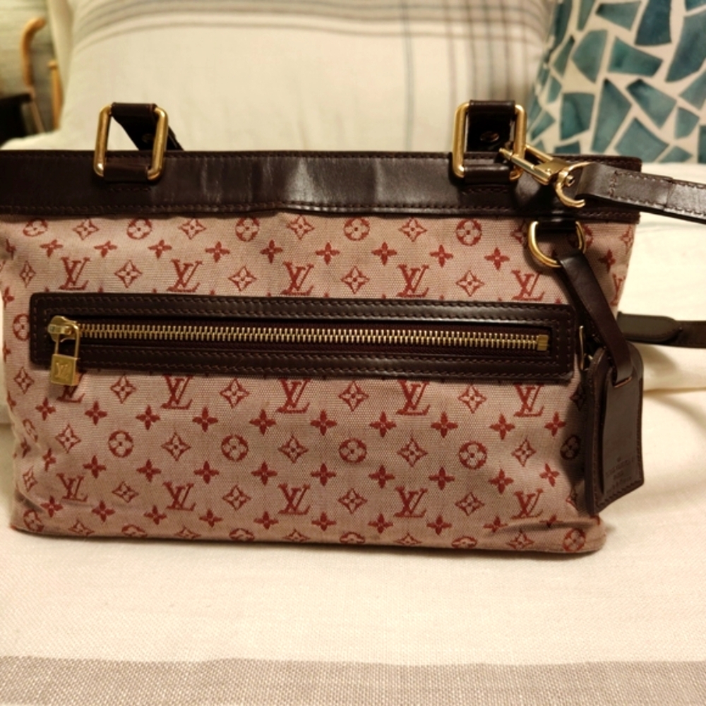 Louis Vuitton Lucille PM Monogram Shoulder Bag. Authentic.